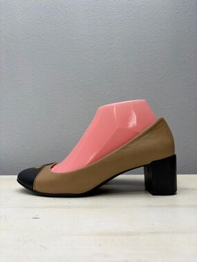 Tory Burch Brown/Black Toe Cap Leather Pumps Size 6.5